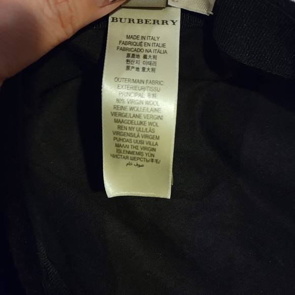 Burberry new boy cap